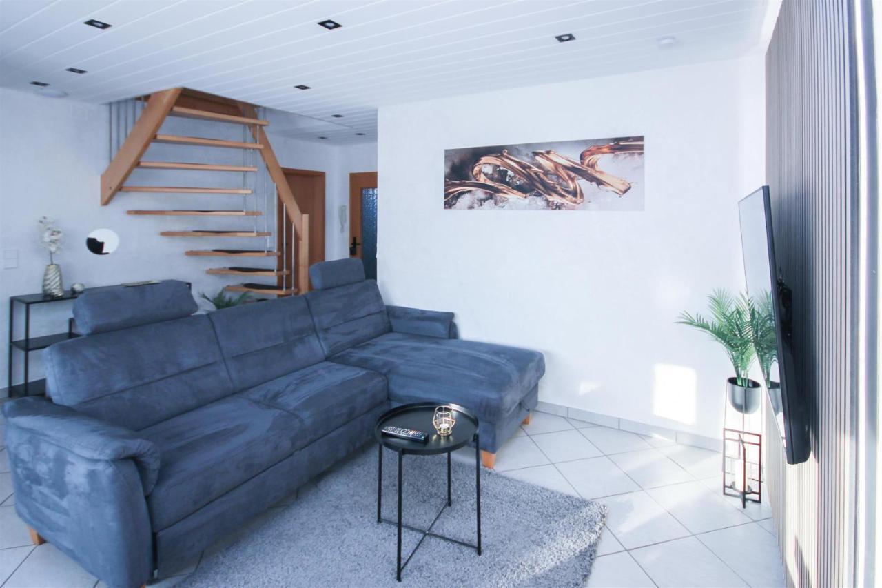 Appartement Alfa 3zi-maisonette 6 Personen Zuffenhausen Nahe Porsche & Bosch L Wifi & Smarttv I 3br 4 Beds I Kitchen I Bathroom & Wc *