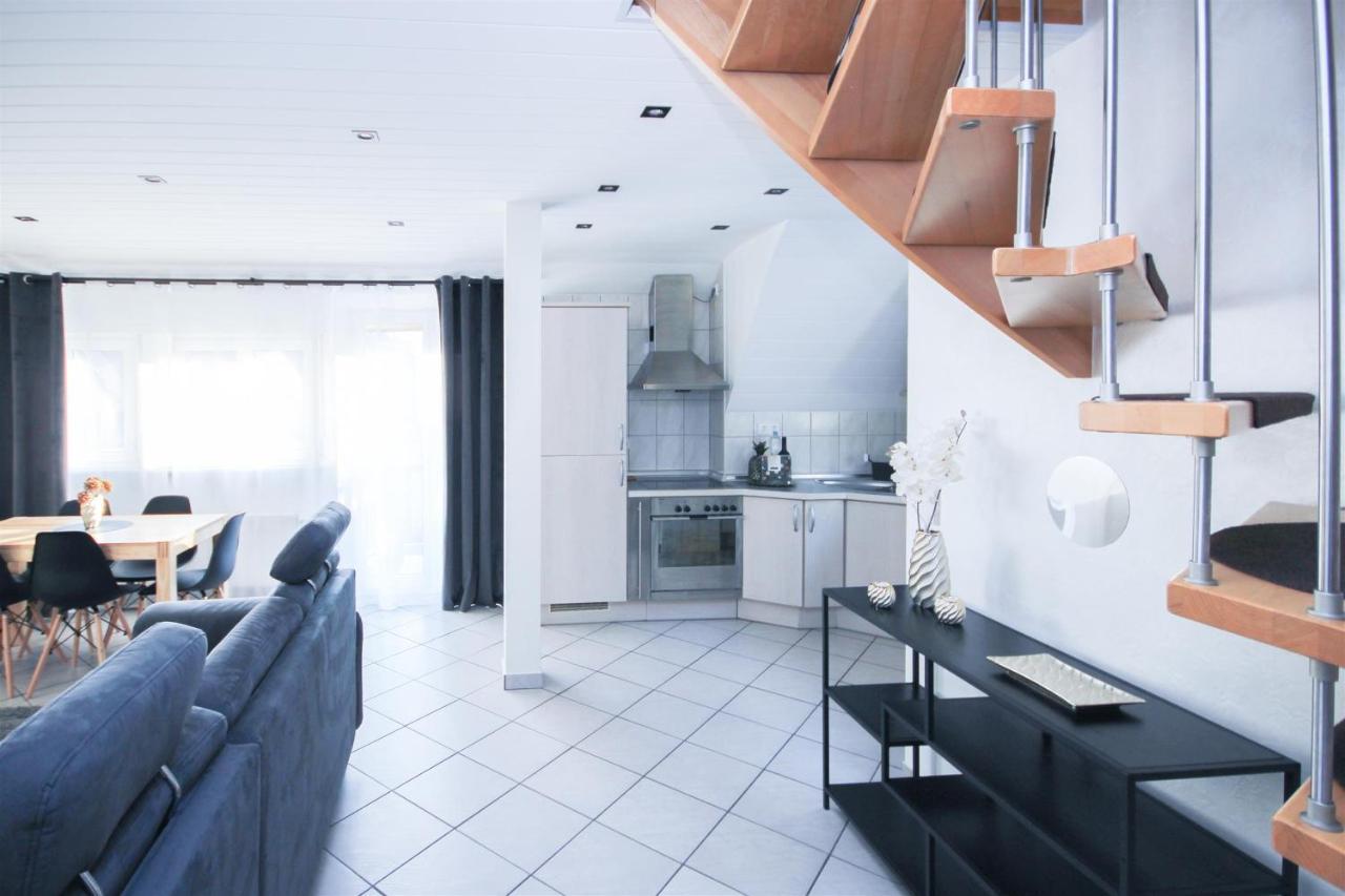 Apartment Alfa 3zi-maisonette 6 Personen Zuffenhausen Nahe Porsche & Bosch L Wifi & Smarttv I 3br 4 Beds I Kitchen I Bathroom & Wc Stuttgart