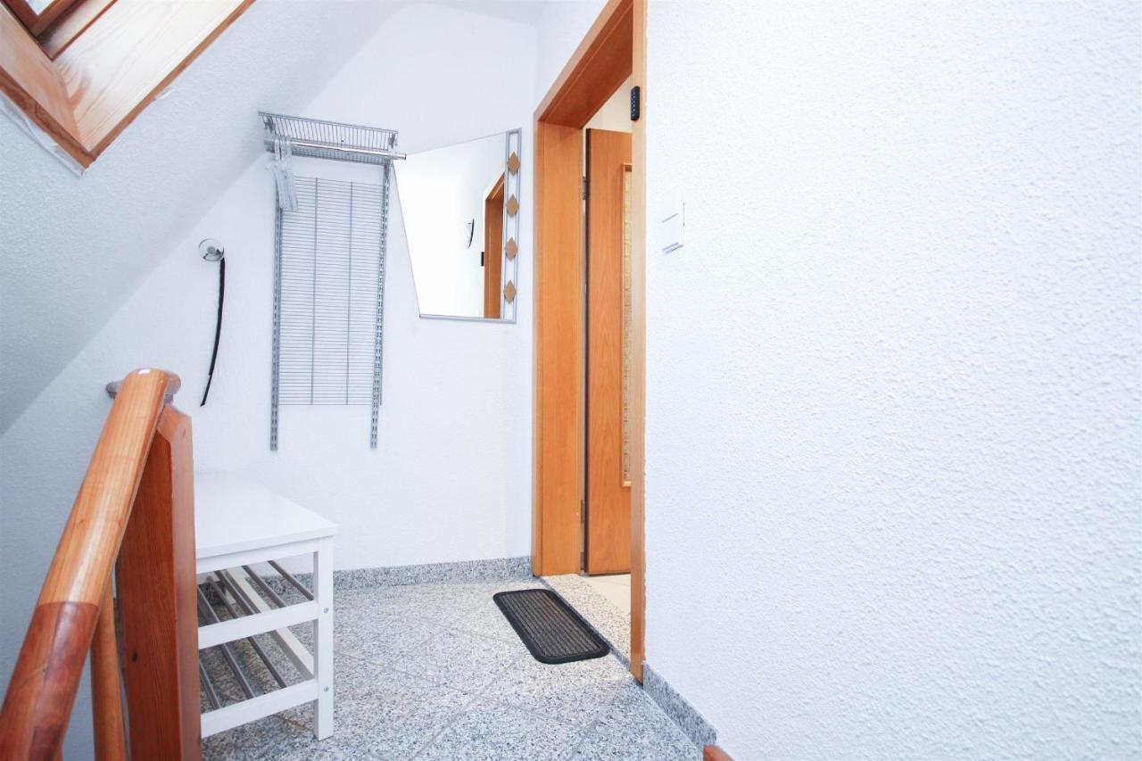 Appartement Alfa 3zi-maisonette 6 Personen Zuffenhausen Nahe Porsche & Bosch L Wifi & Smarttv I 3br 4 Beds I Kitchen I Bathroom & Wc Stuttgart